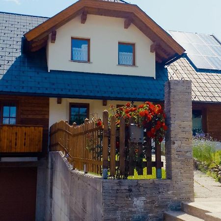 Al Sentiero Di Charly Bed and Breakfast Tarvisio Eksteriør billede
