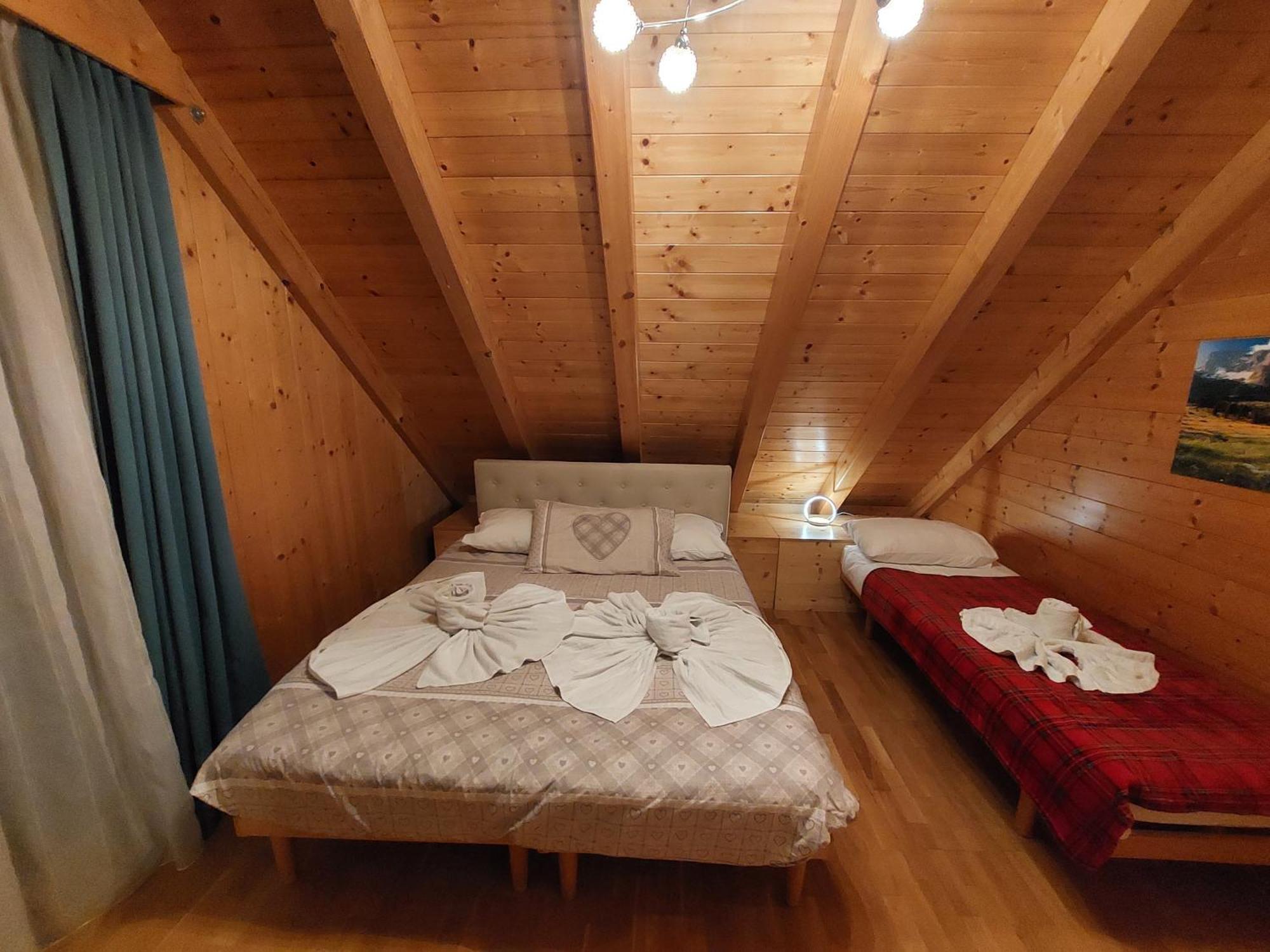 Al Sentiero Di Charly Bed and Breakfast Tarvisio Eksteriør billede
